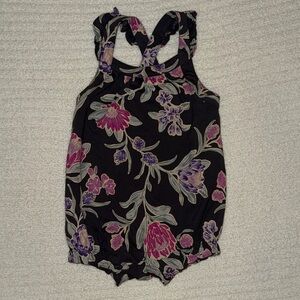 NWOT Tea Floral Romper 9-12 mos